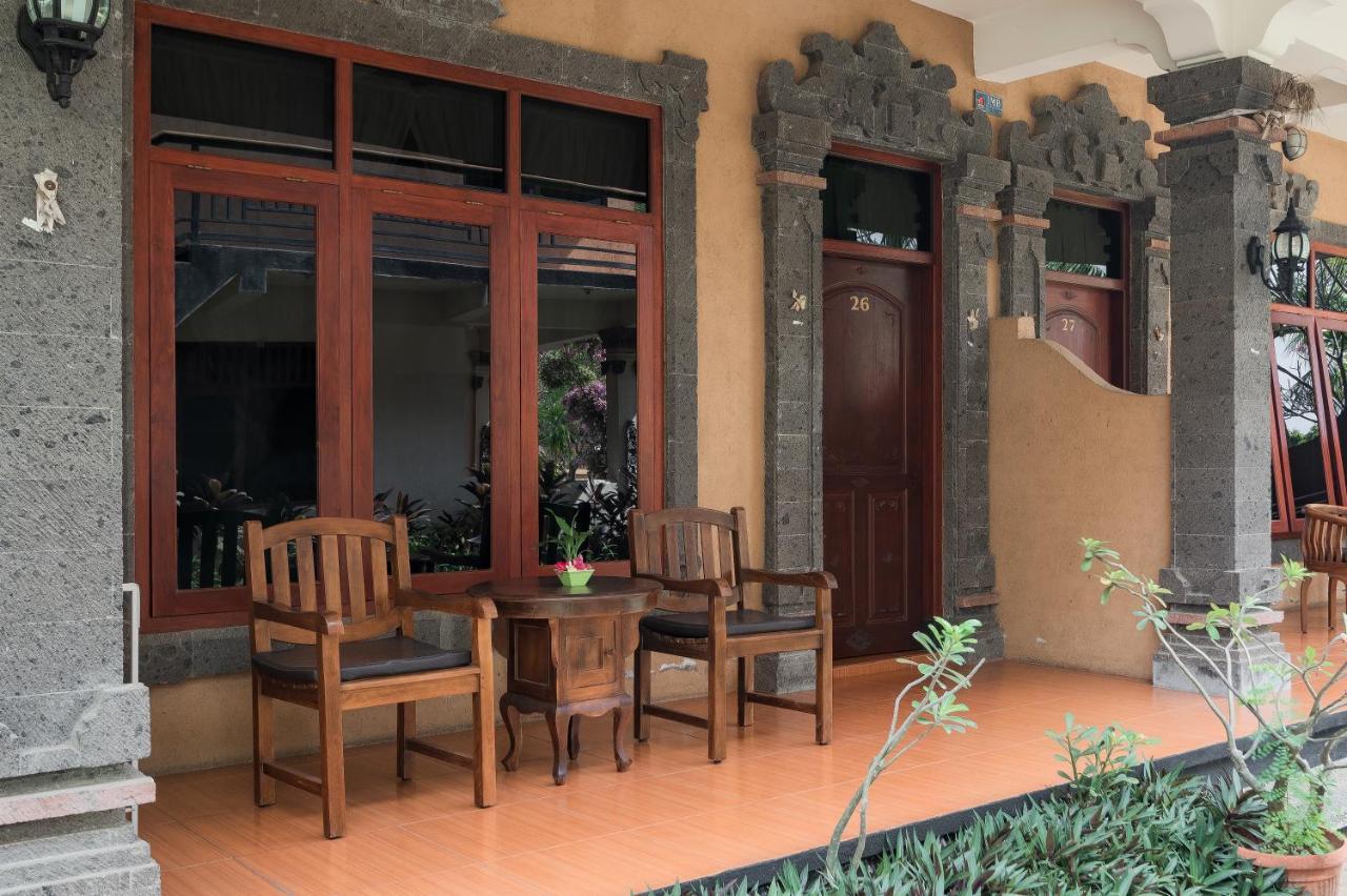 Banyualit Spa 'N Resort Lovina Exterior foto