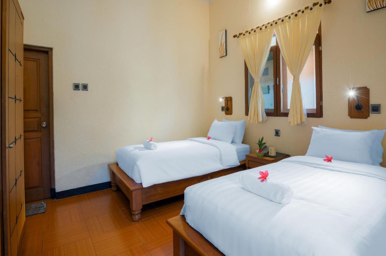 Banyualit Spa 'N Resort Lovina Exterior foto