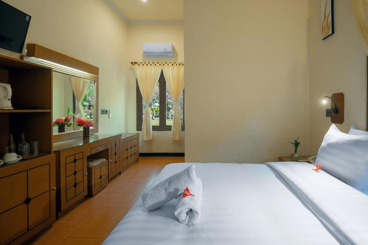 Banyualit Spa 'N Resort Lovina Exterior foto