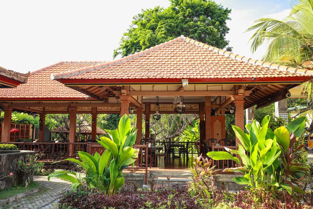 Banyualit Spa 'N Resort Lovina Exterior foto