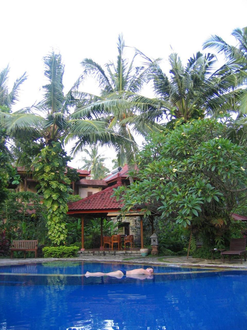 Banyualit Spa 'N Resort Lovina Exterior foto